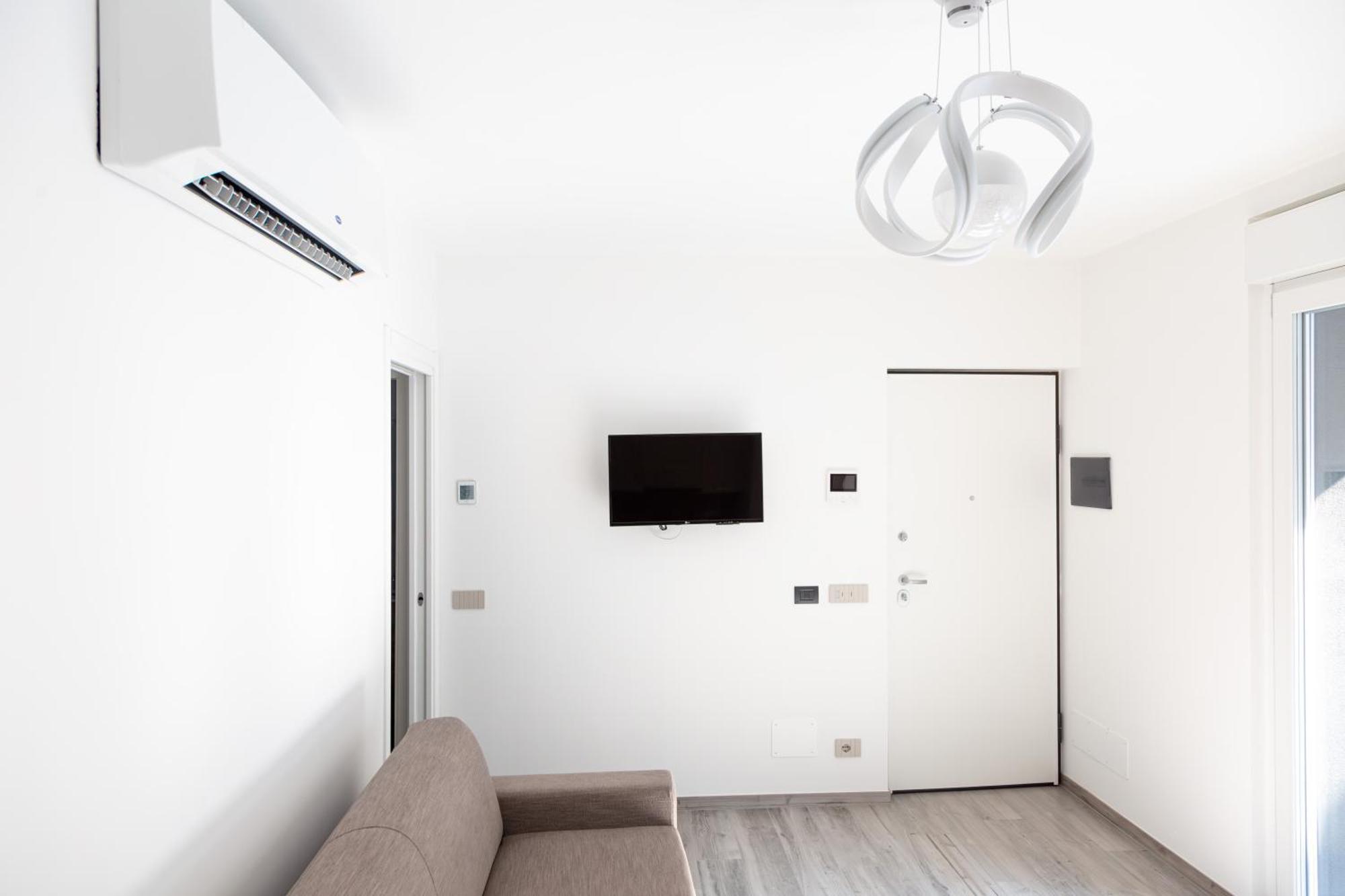 ホテル Residenza Elsa ドモドッソラ エクステリア 写真